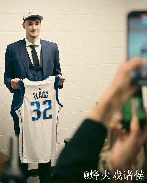 18岁359天！弗拉格成为NBA历史常规赛最年轻单场40+球员